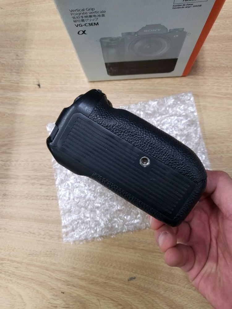 소니vg-c3em 소니3세대세로그립 a7m3 a7r3용세로그립팔아요 이미지