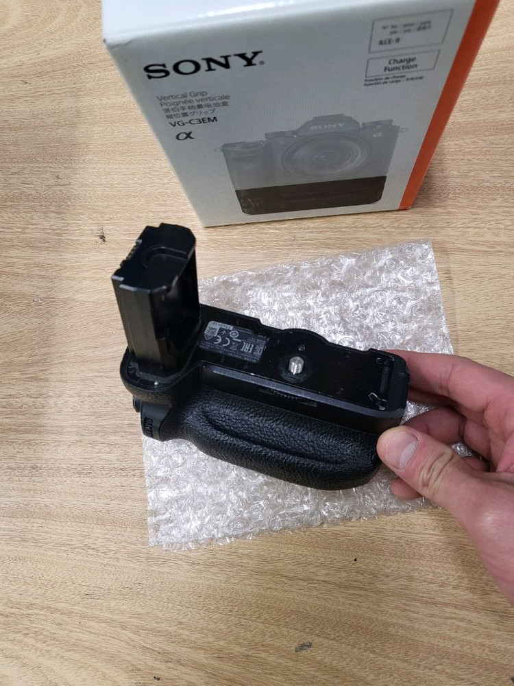 소니vg-c3em 소니3세대세로그립 a7m3 a7r3용세로그립팔아요 이미지