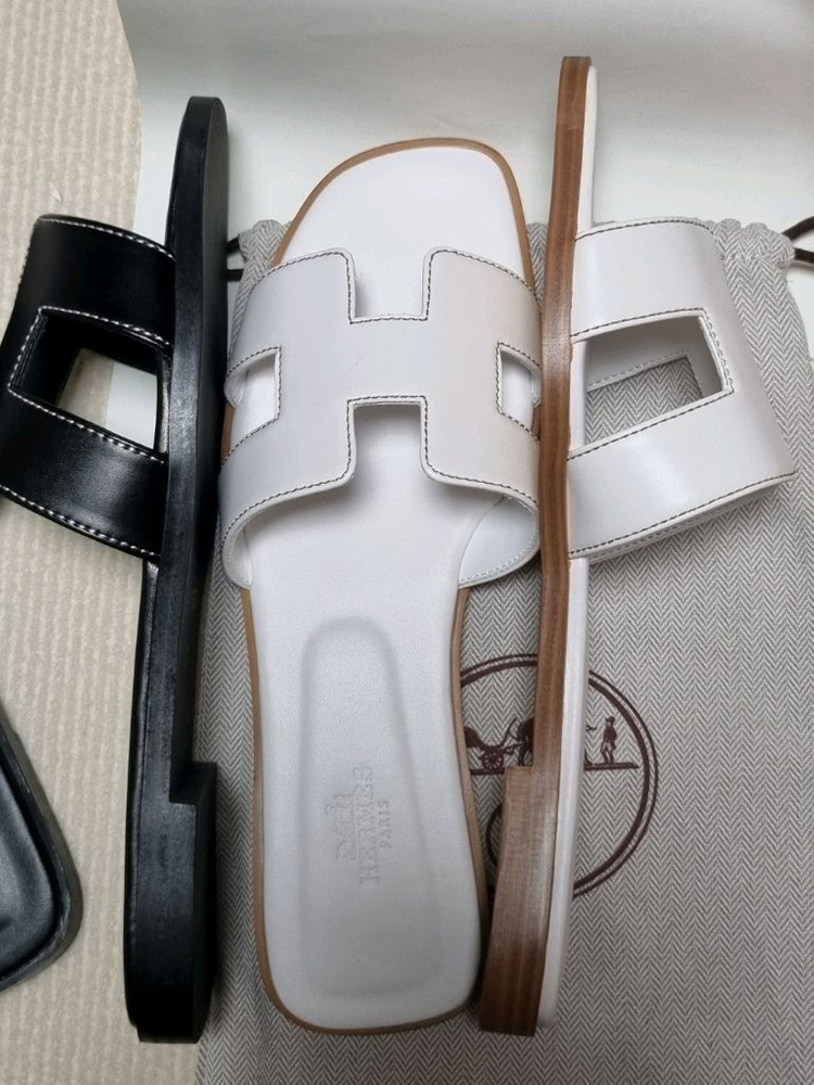 에르메스 오란 샌들 이미지