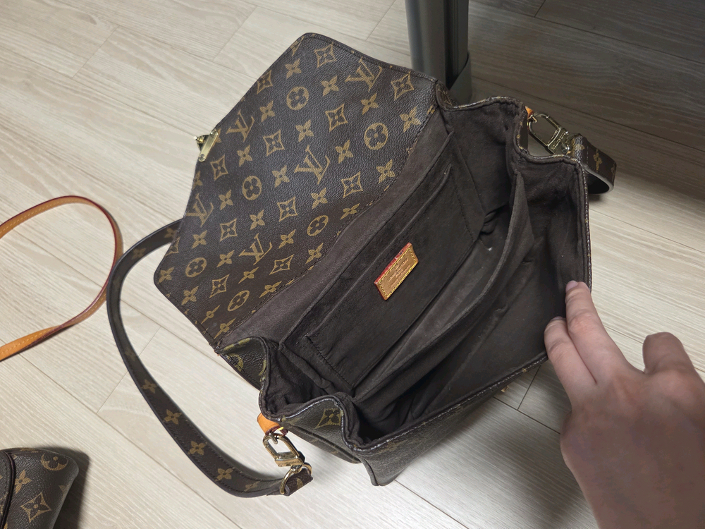 루이비통 포쉐트 메티스 이미지