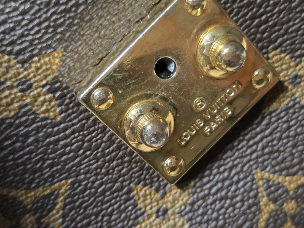 루이비통 포쉐트 메티스 이미지