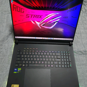 급처 아수스 ROG SCAR 18 G835LW-SA045W 64G 1TB RTX 5080 게이밍 노트북 이미지