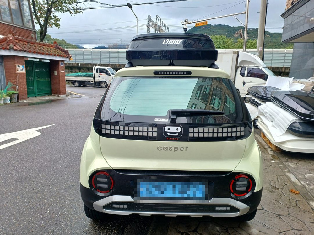 새제품 카니발KA4 화이트,투싼nx4 블랙,캐스퍼EV 블랙,구형 팰리세이드LX2 루프박스 블랙유광 생산과정중 생긴 이미지