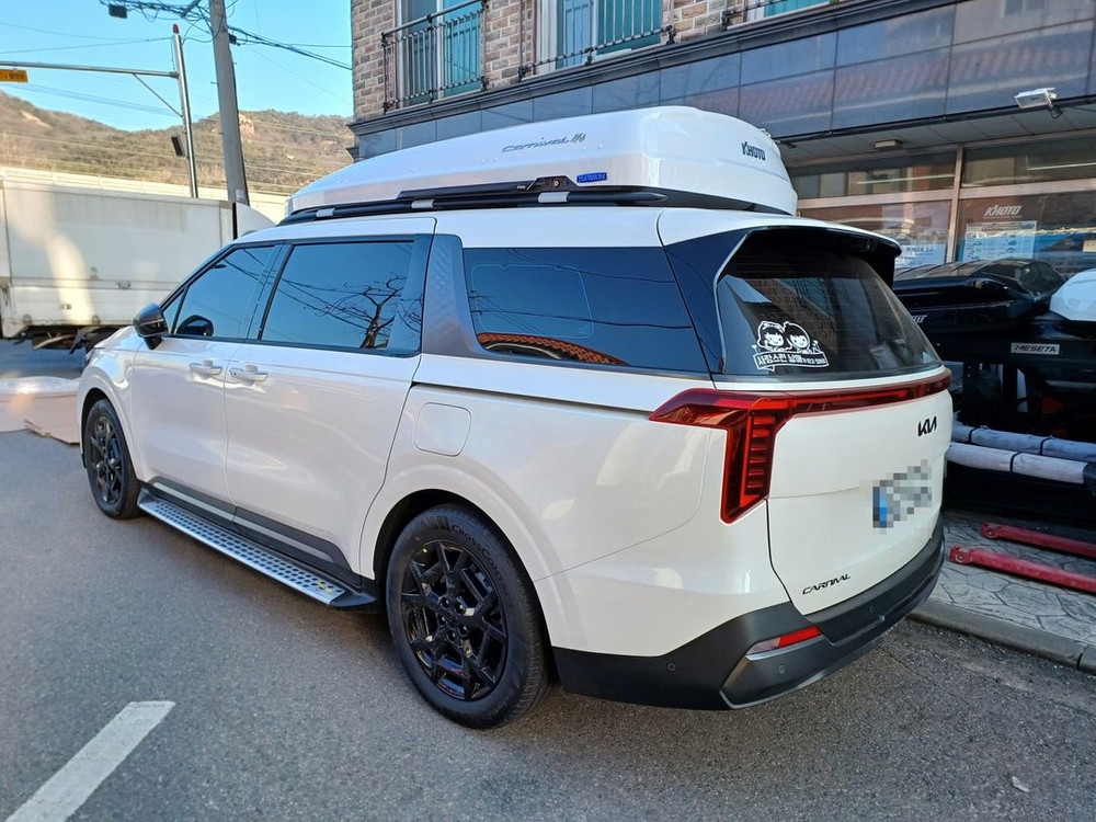 새제품 카니발KA4 화이트,투싼nx4 블랙,캐스퍼EV 블랙,구형 팰리세이드LX2 루프박스 블랙유광 생산과정중 생긴 이미지