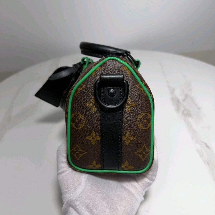 루이비통 반둘리에 키폴 25 크로스백 이미지