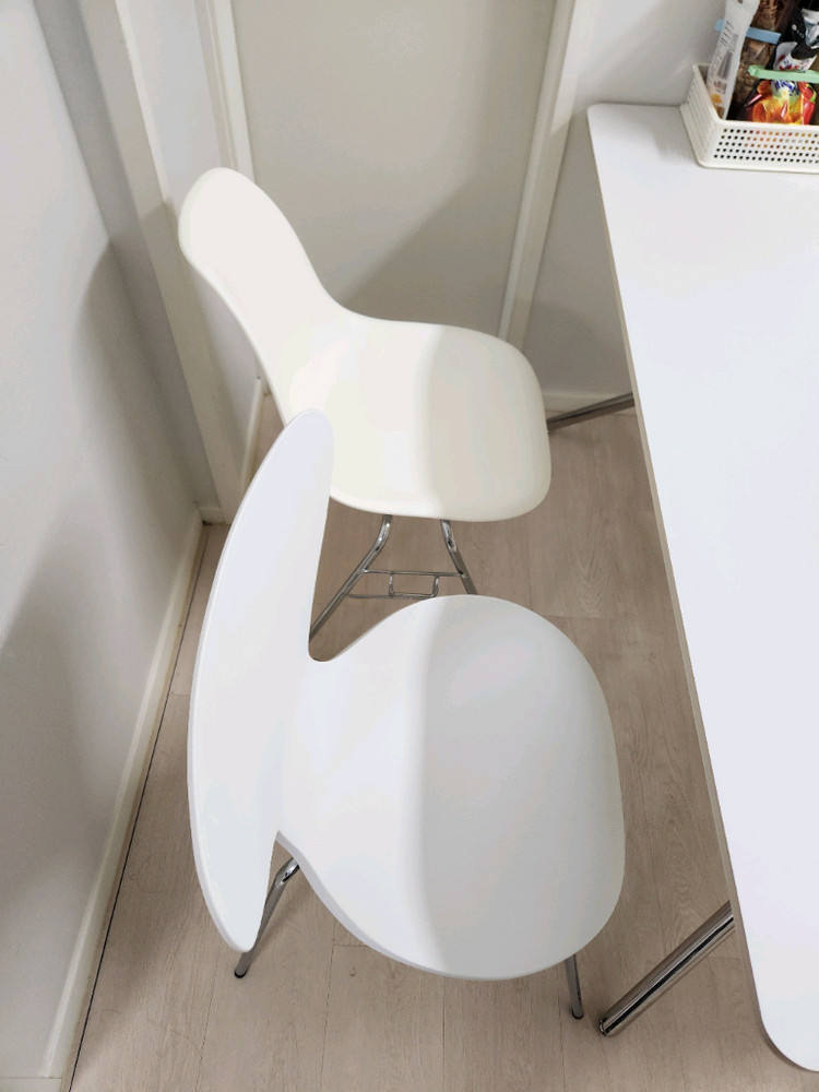 4인용 식탁 의자 세트 이미지