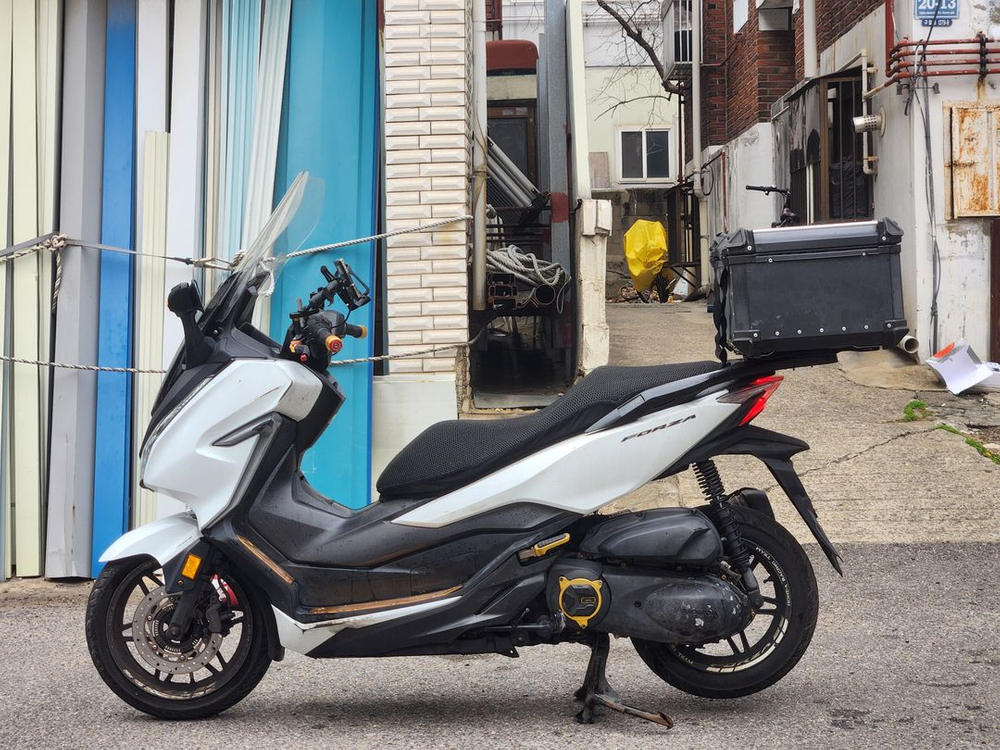 20년형/포르자/300cc/5만/배달세팅/주행컨디션최상급매물팝니다 이미지