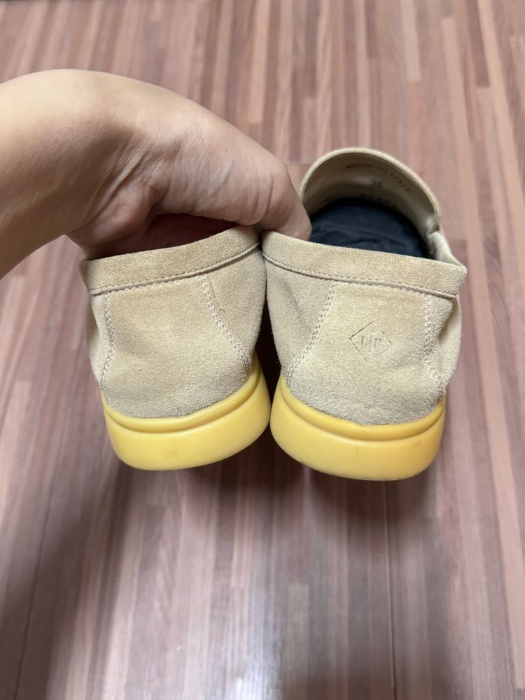 로로피아나 썸머워크 이미지