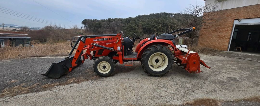 대동 48마력 트랙터 이미지