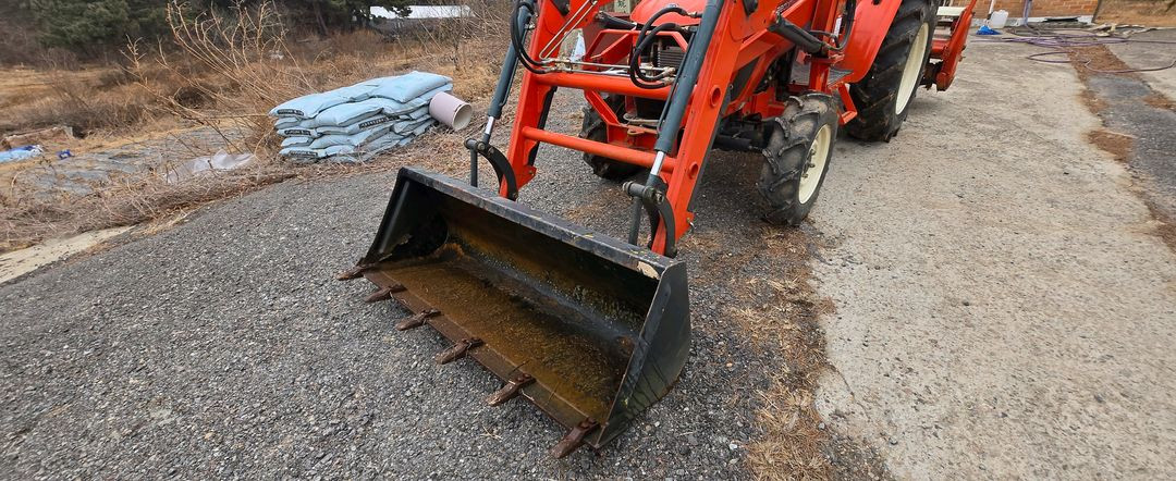 대동 48마력 트랙터 이미지