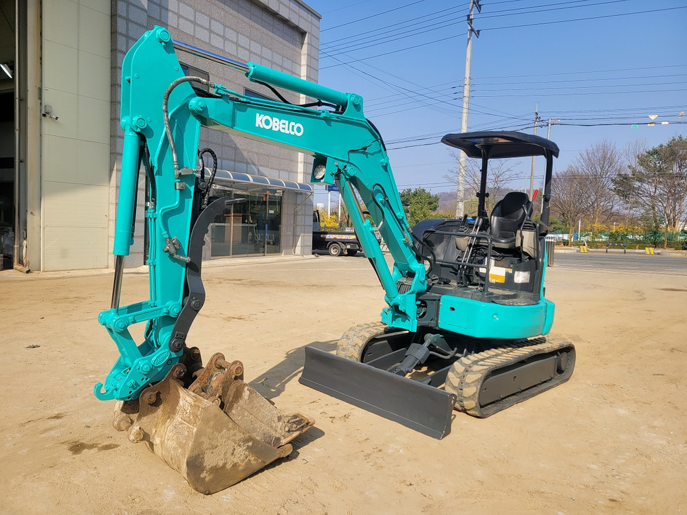 미니굴삭기 (3.5톤) 코벨코SK35SR-6E (집게장착) 2021년 최저시간 1200가동 특AA급 팝니다 이미지