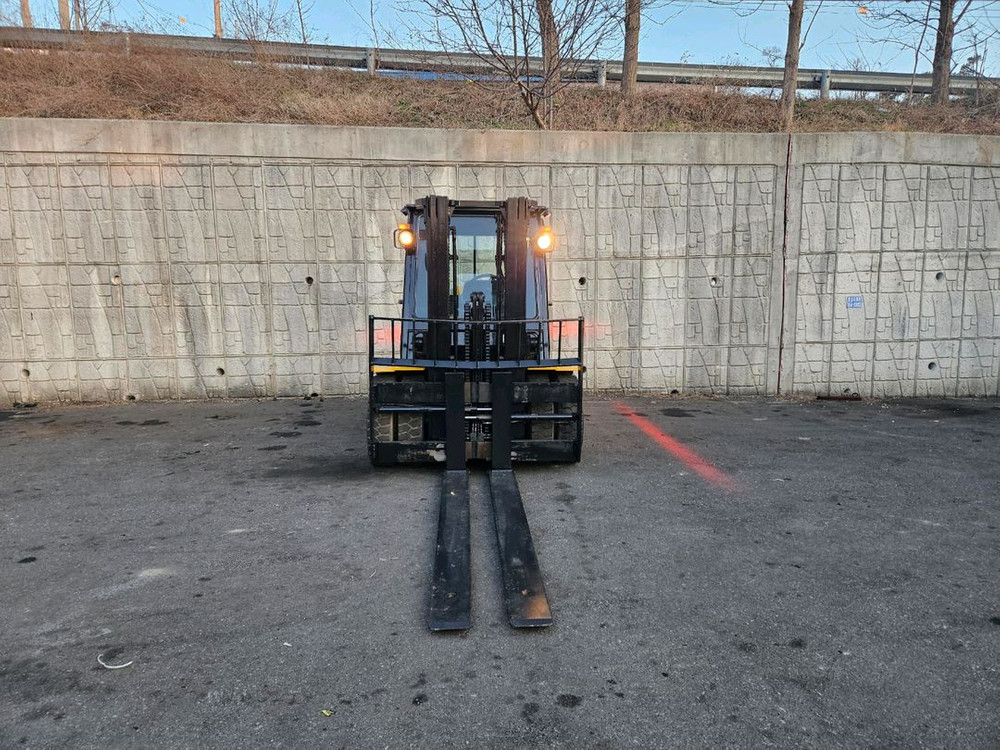 중고지게차 현대 포렉스 45D 디젤 4.5톤 3단 지게차 (편개식자동발, 3단,올캐빈,덧발) 이미지