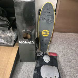 ballin 스케이트보드 와 손목 무릎 보호대 새제품 이미지