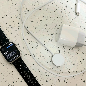 애플워치7 41mm 스타라이트 이미지