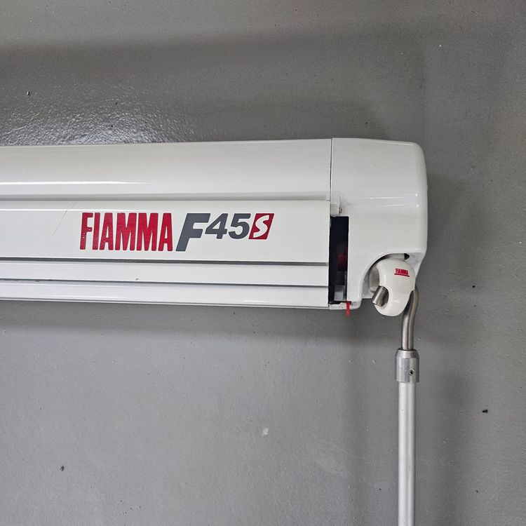 캠핑카사이드어닝 피아마 FIAMMA F45S 260 차량 사이드어닝 이미지