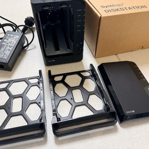 시놀로지 DS220+ 이미지