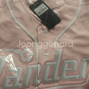 SSG랜더스 25시즌 벛꽃유니폼 핑크니폼 120사이즈 새상품 판매합니다. 이미지