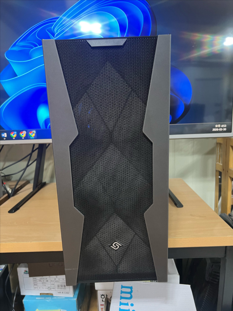 9세대 GTX1650 게이밍 컴퓨터 본체 데스크탑 PC 이미지