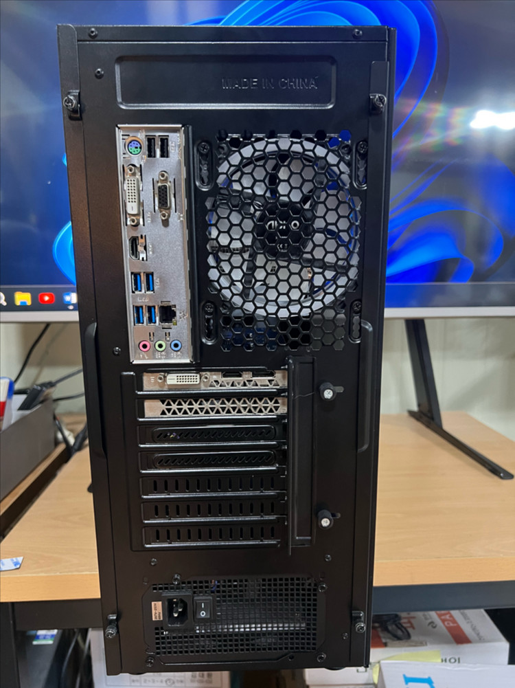 9세대 GTX1650 게이밍 컴퓨터 본체 데스크탑 PC 이미지