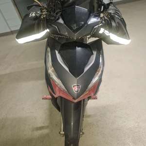 125cc 스쿠터 이미지