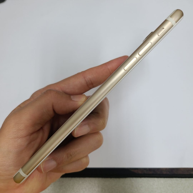 아이폰 7플러스 32 골드 AA급 배터리100% 205891 이미지