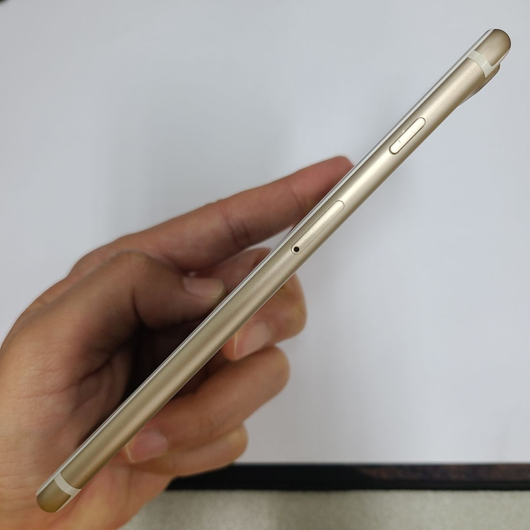 아이폰 7플러스 32 골드 AA급 배터리100% 205891 이미지