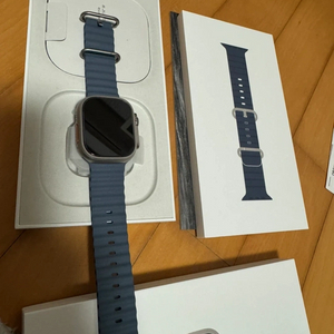 애플워치 울트라 3 내추럴 티타늄 이미지