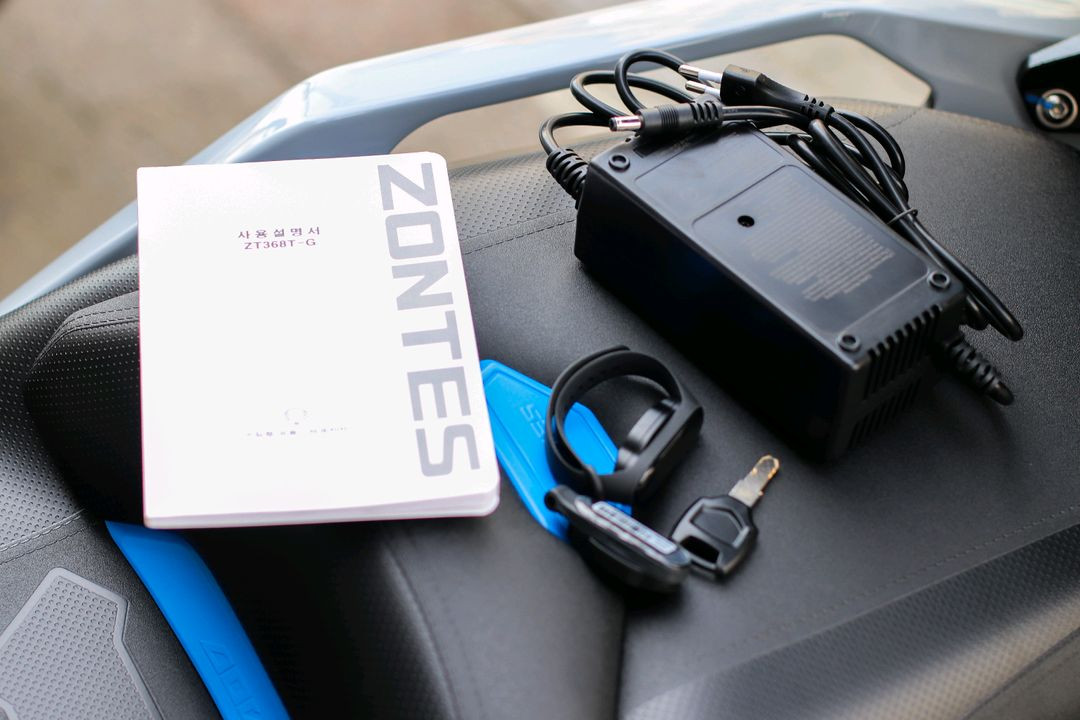 존테스368g 2026년식 5566km 신차급 오토바이 판매합니다 이미지