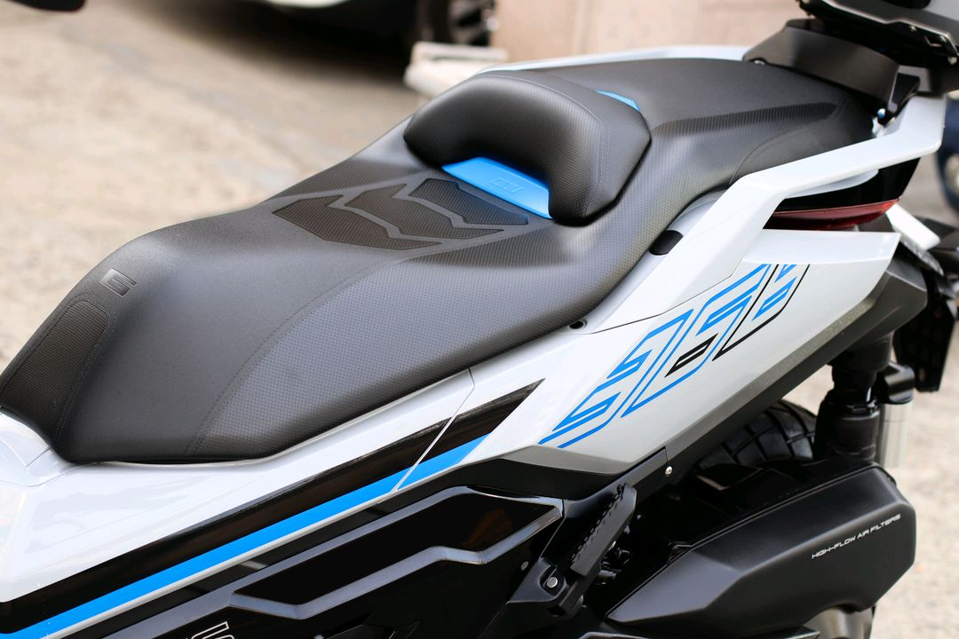 존테스368g 2026년식 5566km 신차급 오토바이 판매합니다 이미지