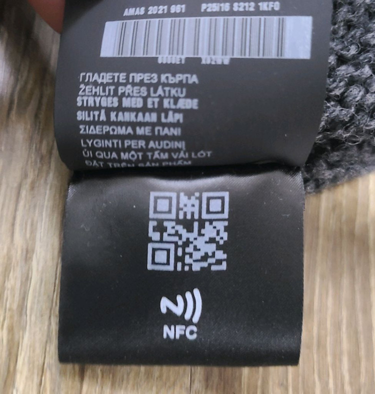 (마지막 가격)프라다 크롭 가디건 울가디건자켓명품의류패딩맨투맨구찌루이비통디올셀린느에르메스로로피아나버버리 이미지