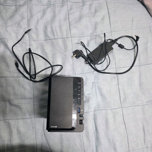 Synology DS220+ NAS 외장하드 2개 포함 이미지