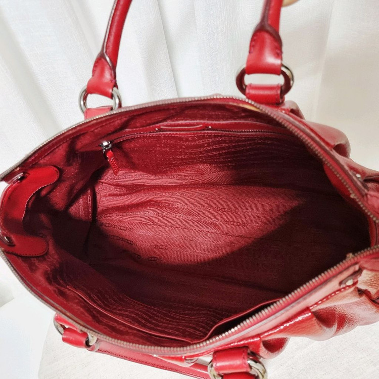 셀린느 에나멜 가죽 토트백 레더 핸드백 가방 (사이즈 넉넉하고 상태좋음) 이미지