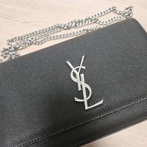 입생로랑 가방 이미지