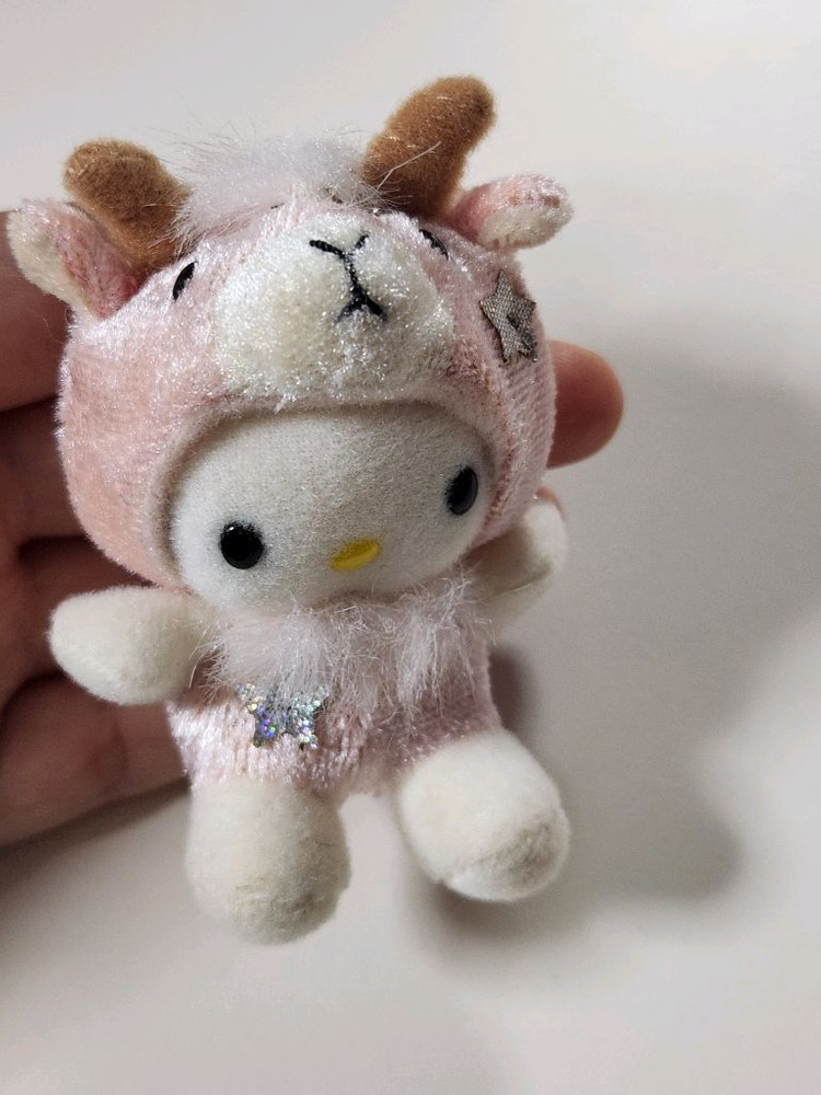 헬로키티 염소자리 인형 마스코트 키티 스트랩 고전 키티 별자리 이미지