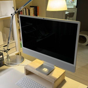 [풀박]아이맥 M4 8코어 실버 24인치 16기가 256+애플키보드+애플마우스 이미지