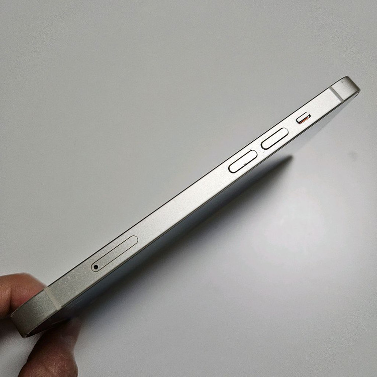 아이폰14 256GB 79% 블투X 이미지