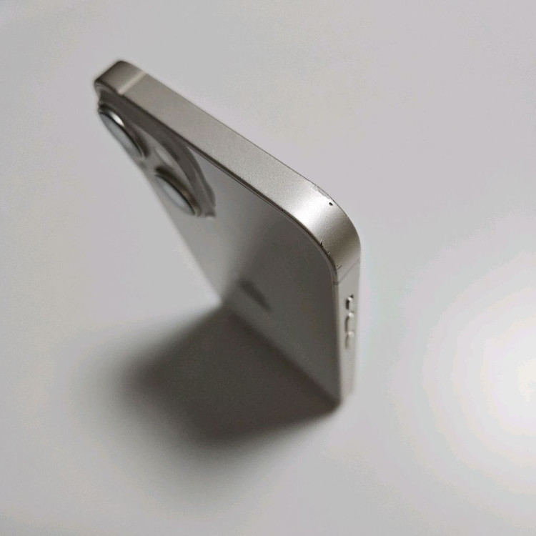 아이폰14 256GB 79% 블투X 이미지