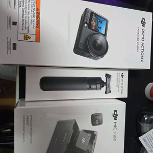 오즈모 액션6 강화콤보 및 메모리 ,케이스 ,마이크 판매 이미지