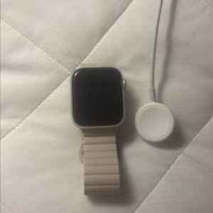 애플워치 se2 44mm 배터리성능(100%) 이미지