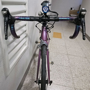 BH 울트라라이트 풀카본 로드 자전거 이미지