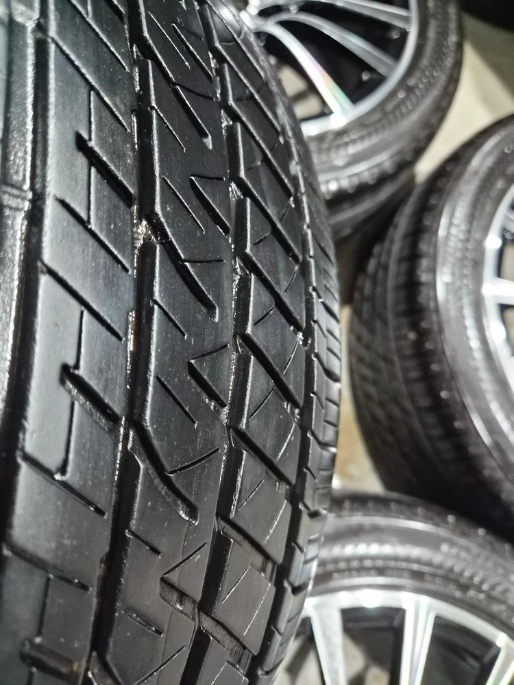 BMW G30 5시리즈 단조 18인치 순정 휠타이어 판매합니다 이미지