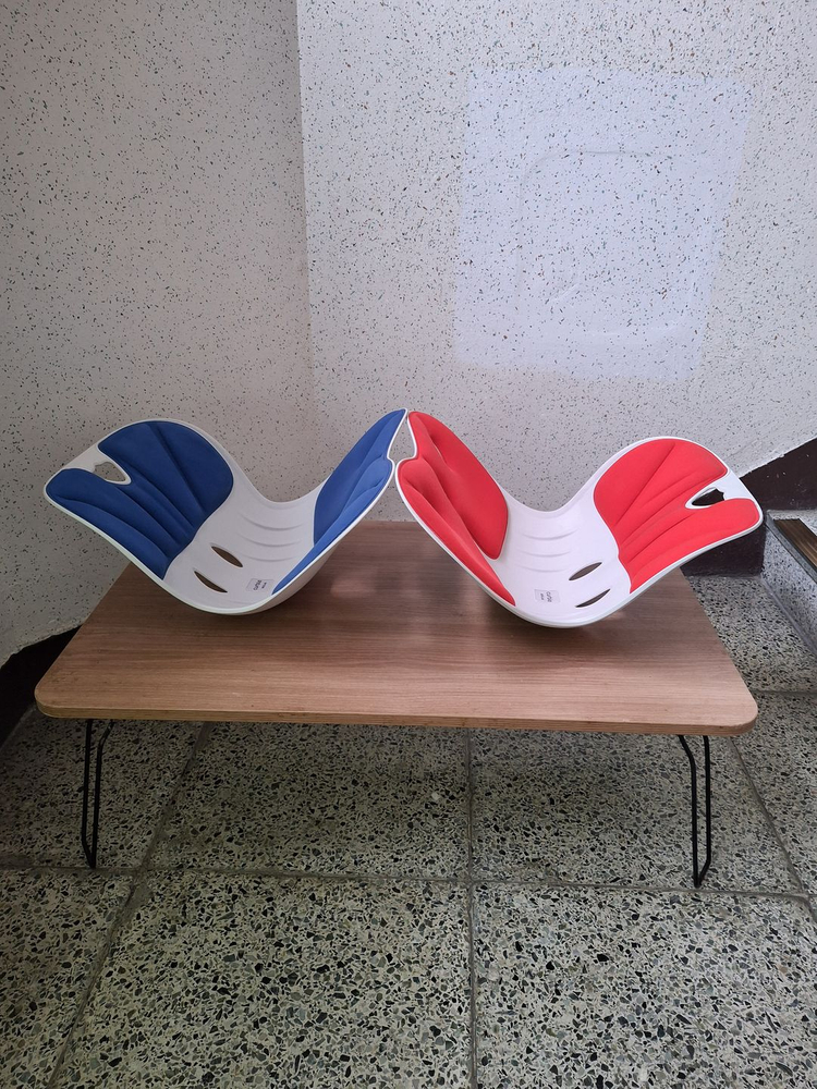 커블체어 와이더 블루,레드 (개당9000) 판매합니다~~ 이미지