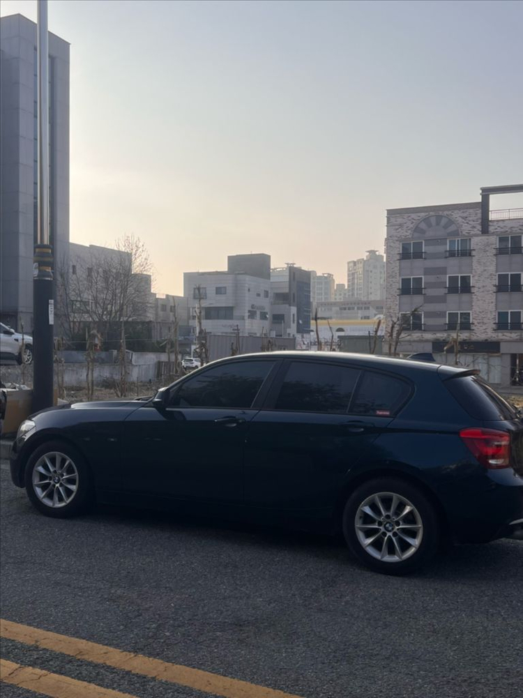 bmw 118d 어반 13년식 이미지