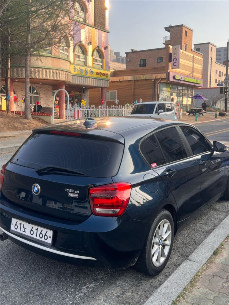 bmw 118d 어반 13년식 이미지