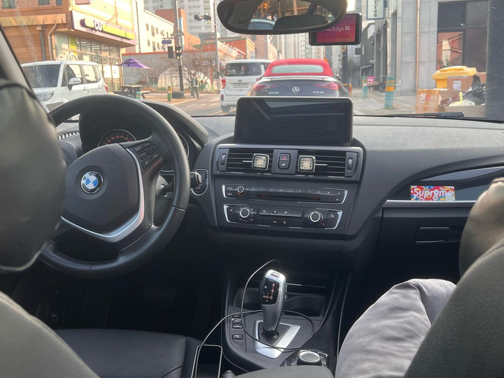 bmw 118d 어반 13년식 이미지