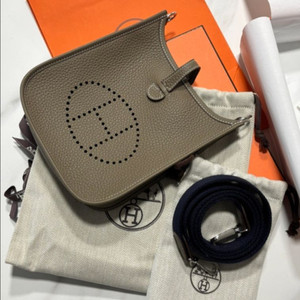 에르메스 정품 미니 에블린 K각인 에토프색상 풀구성 이미지