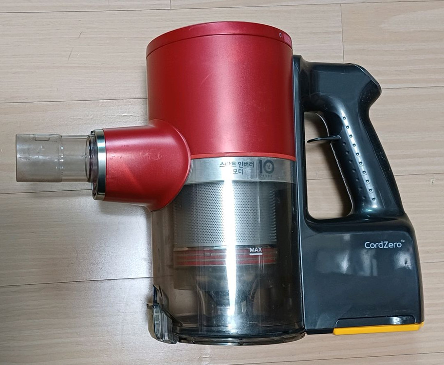 lg a9 코드제로 무선청소기 본체 배터리 포함 이미지