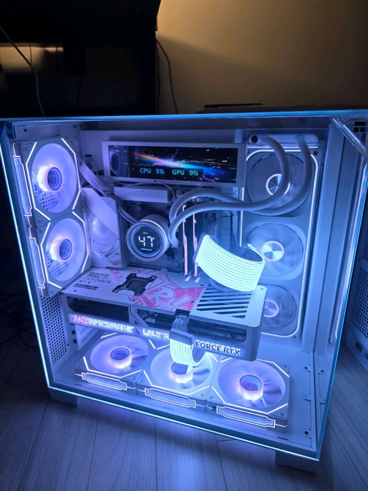 라이젠7 9800X3D RTX5080 화이트Pc 팝니다 이미지