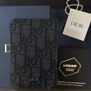 디올 오블리크 오거나이저 이미지