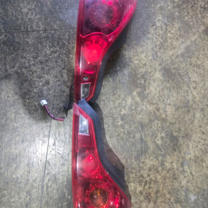 인피니티 G37 쿠페 테일등 후미등 세트 싸게팔아요 이미지